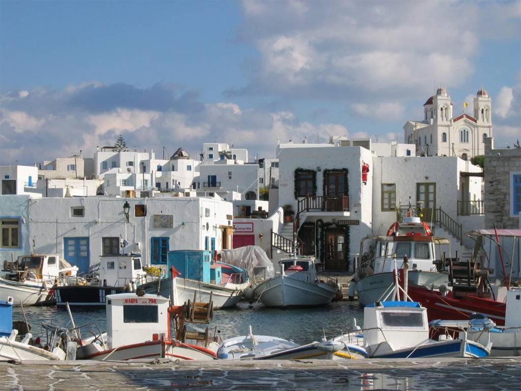 Aparthotel Sunloft-Paros Naoussa Esterno foto