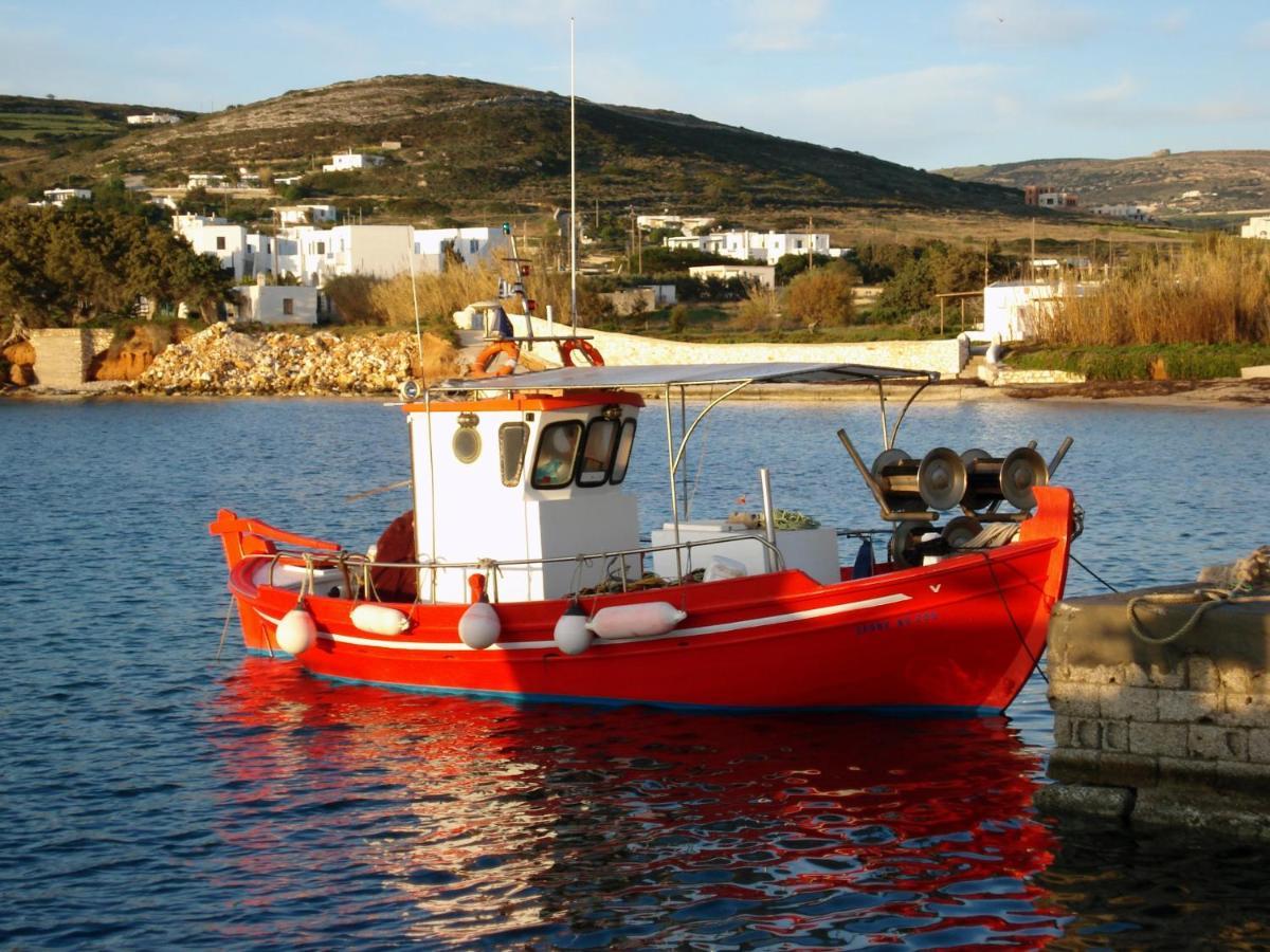 Aparthotel Sunloft-Paros Naoussa Esterno foto