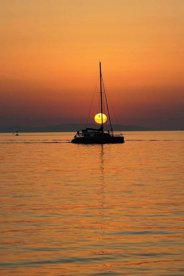 Aparthotel Sunloft-Paros Naoussa Esterno foto